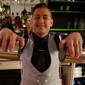 Meet your Posher, Jairo